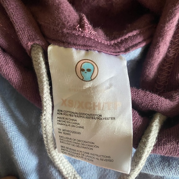 Strange Planet long sleeve with hood xsm - Picture 4 of 5